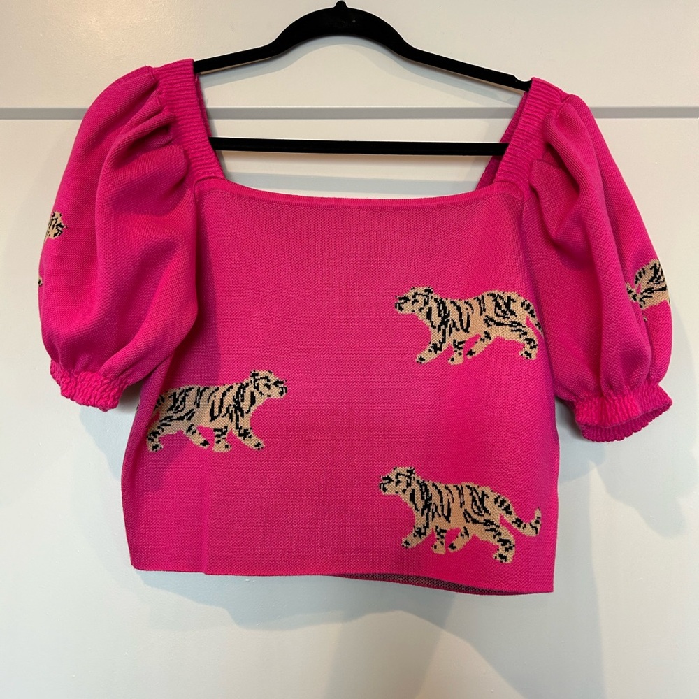 *NEW* entro Puff Sleeve Crop Short Sleeved Sweater